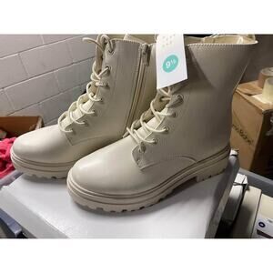 bridget boots a new day white boots 
Size 9.5
